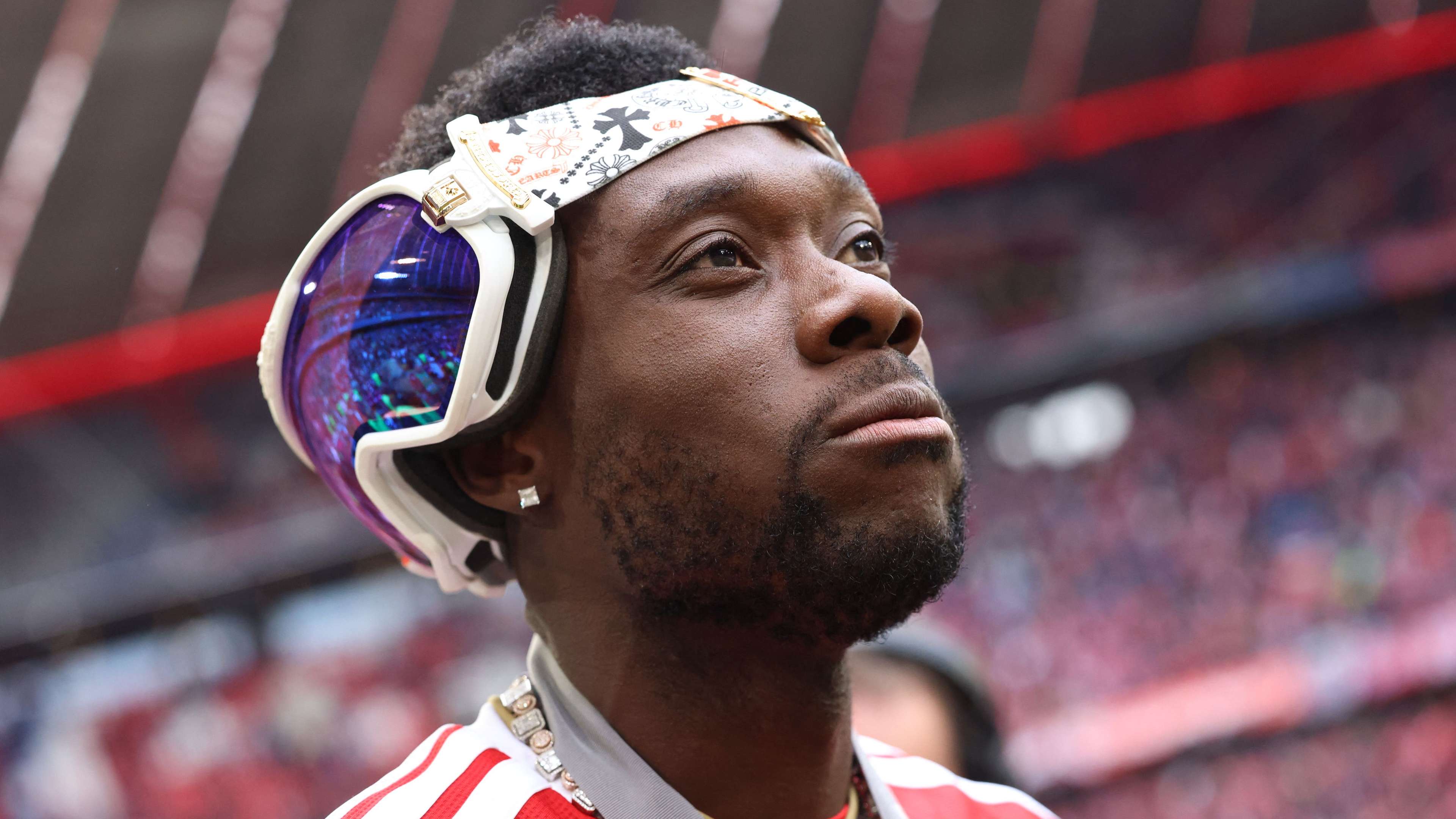 Bayern Munich Consider Selling Alphonso Davies to Cut €15M