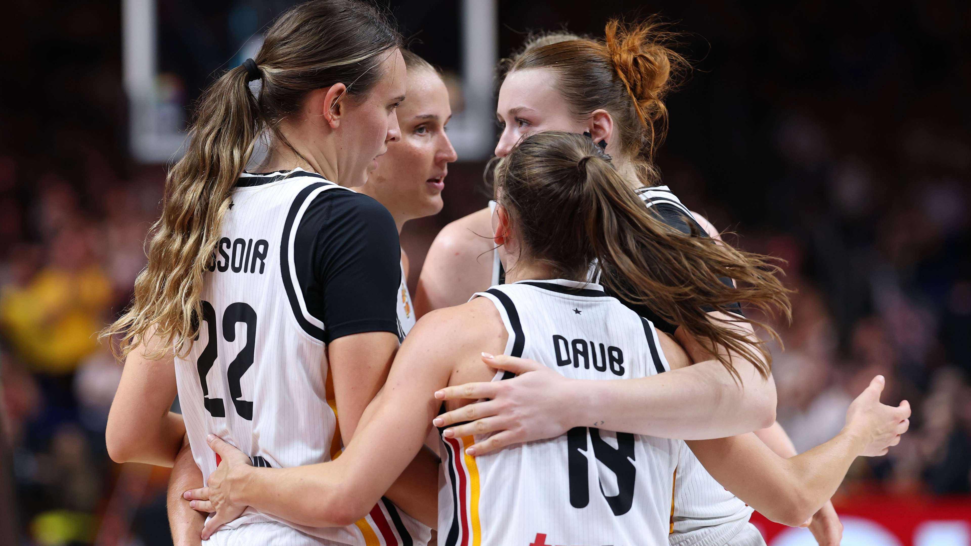 Germany Women's Basketball Dominates Mali 83-58, Advances to