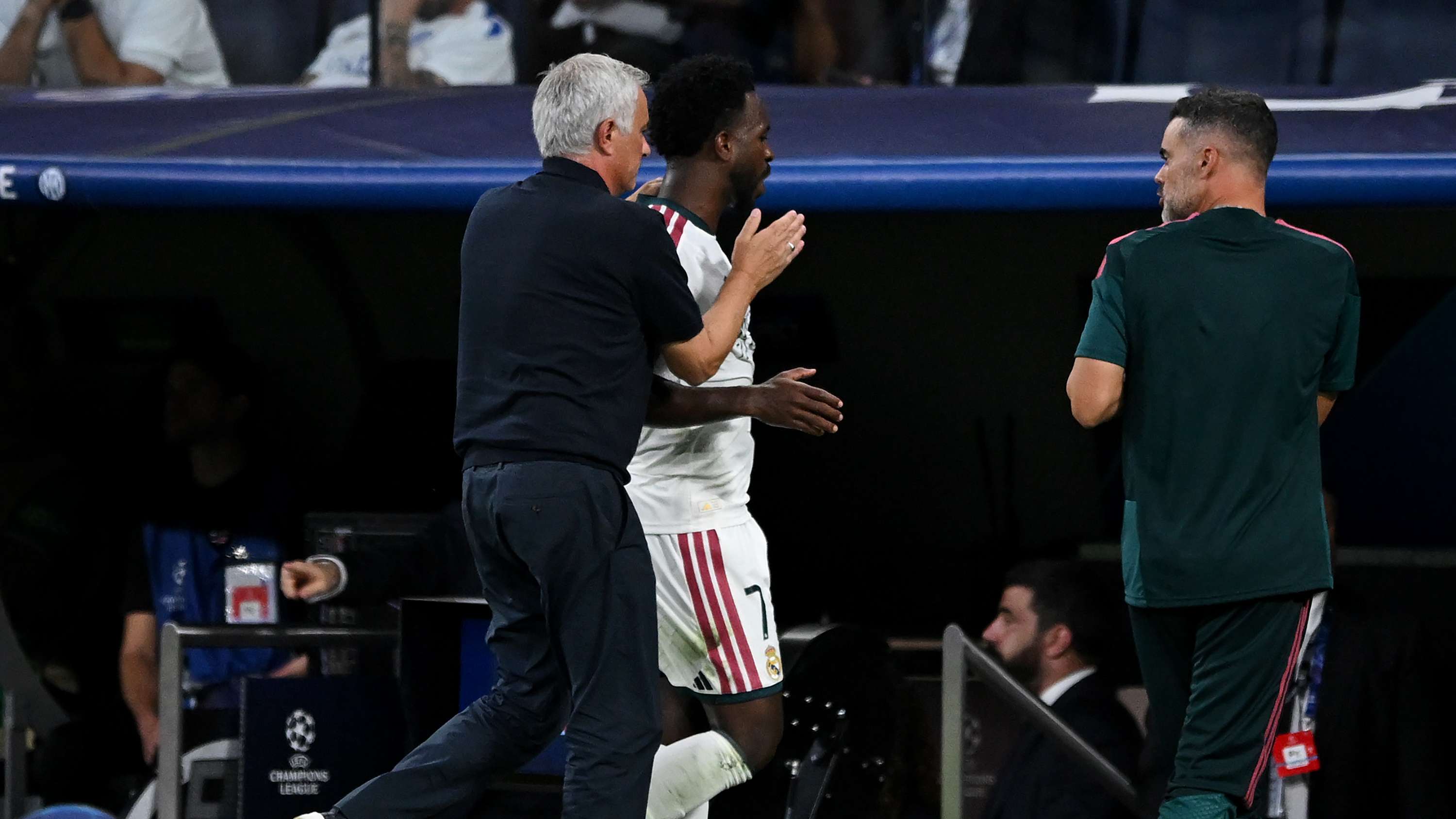 Mourinho Defends Vinicius After Bernabeu Boos in Inter Milan