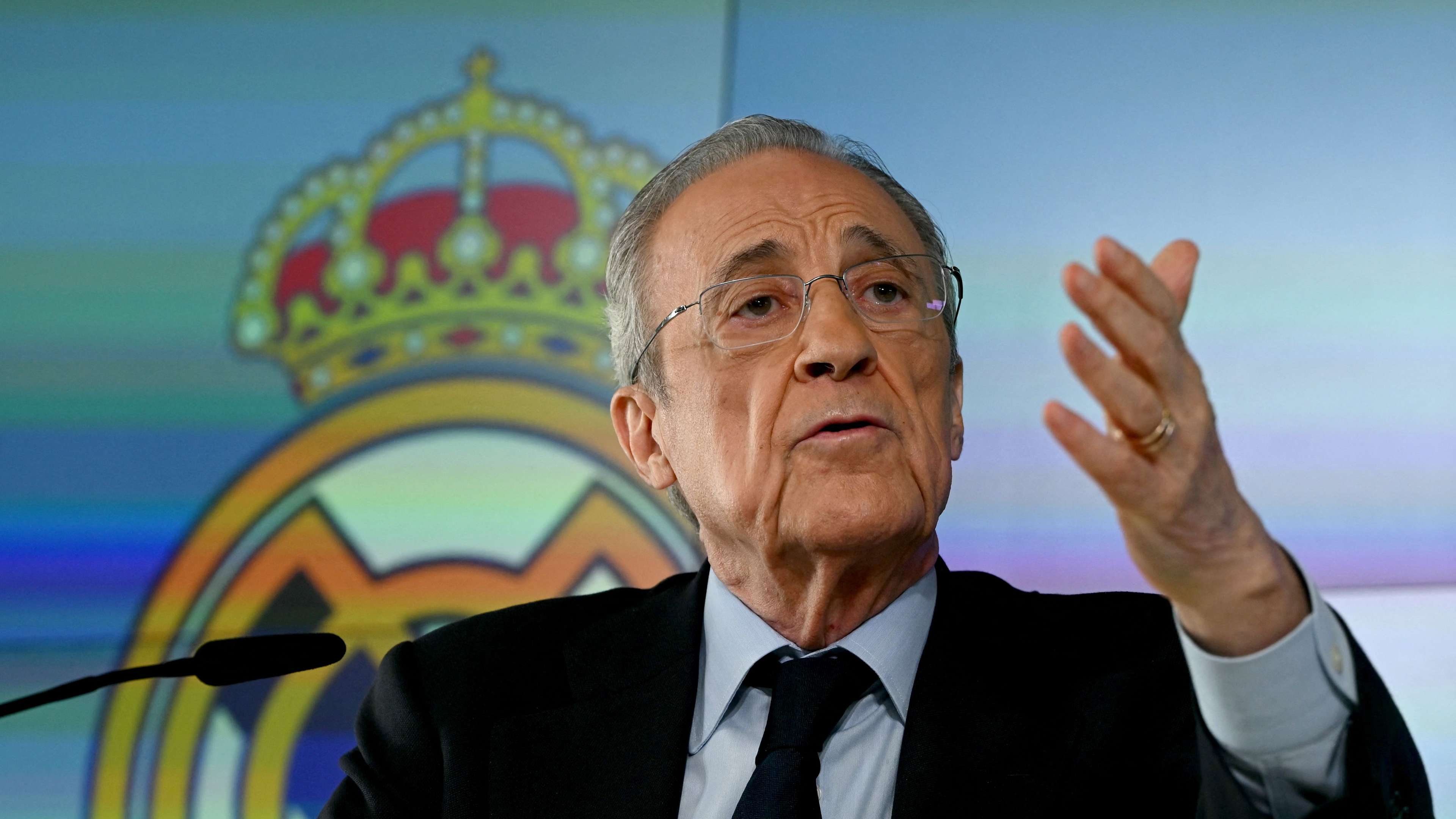 Pérez Vows Transfer Offensive as Real Madrid Seeks Squad