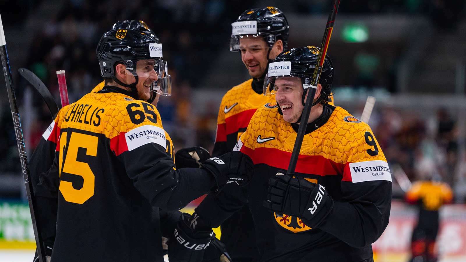 Germany Defeats Hungary 6-2 to Stay Alive at Ice Hockey