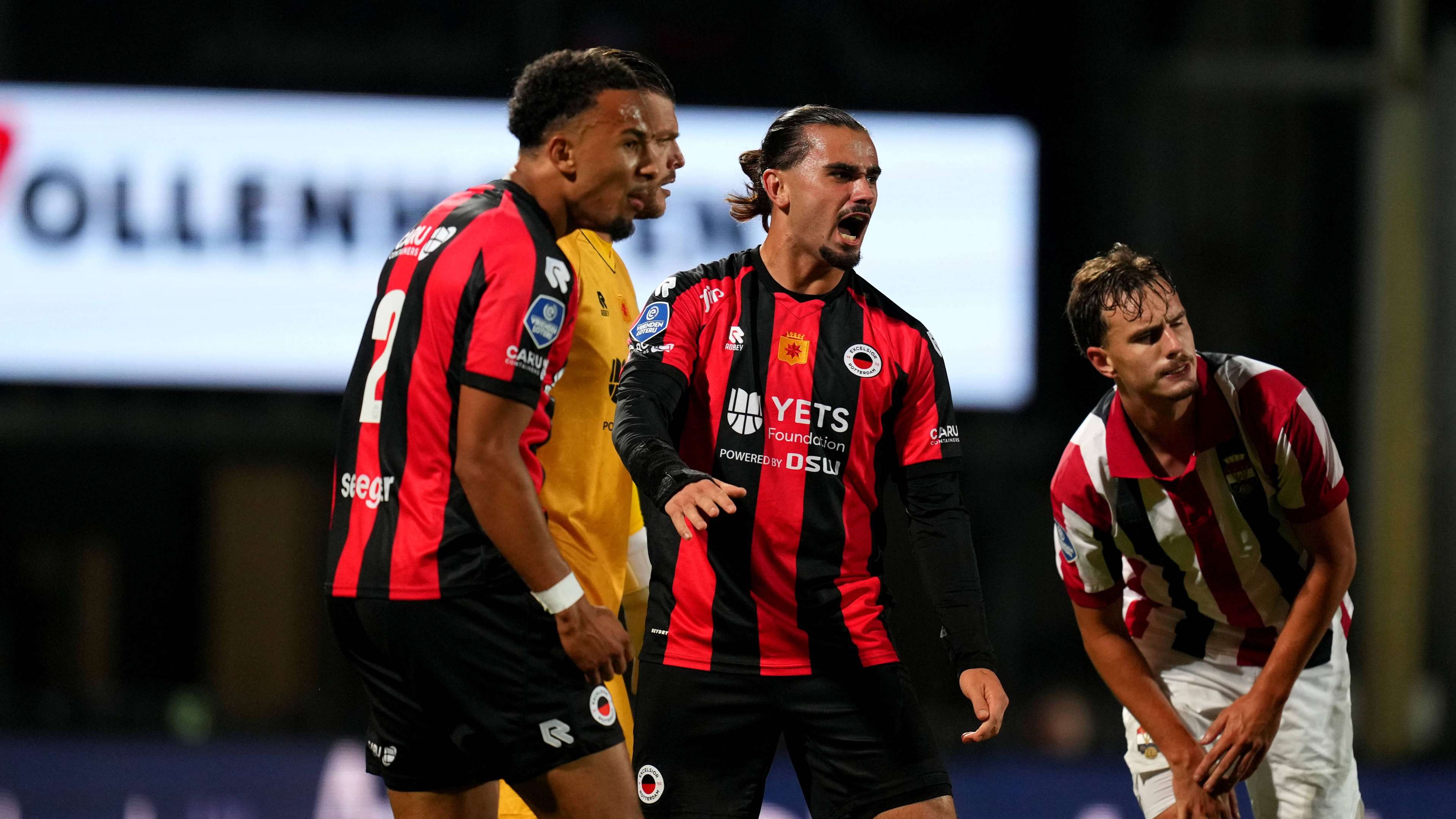 Excelsior Rout Willem II 3-0 Behind Yegoian's Brilliance