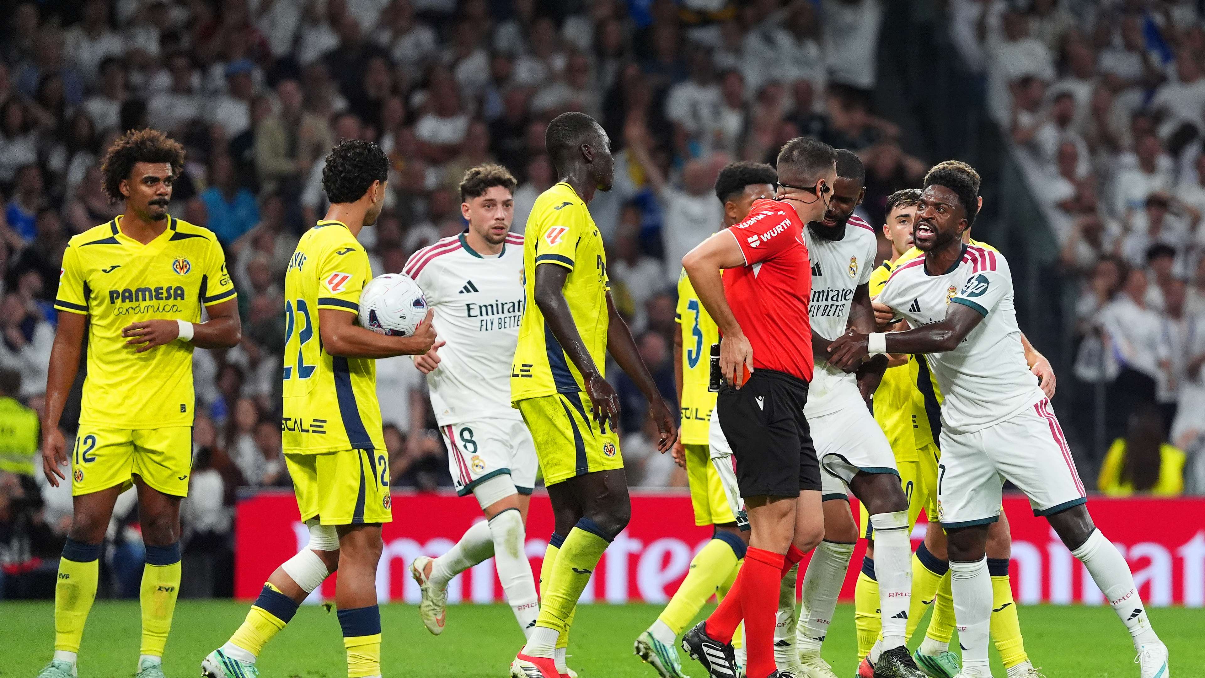 Vinicius Sent Off After Goal Disallowed in La Liga First