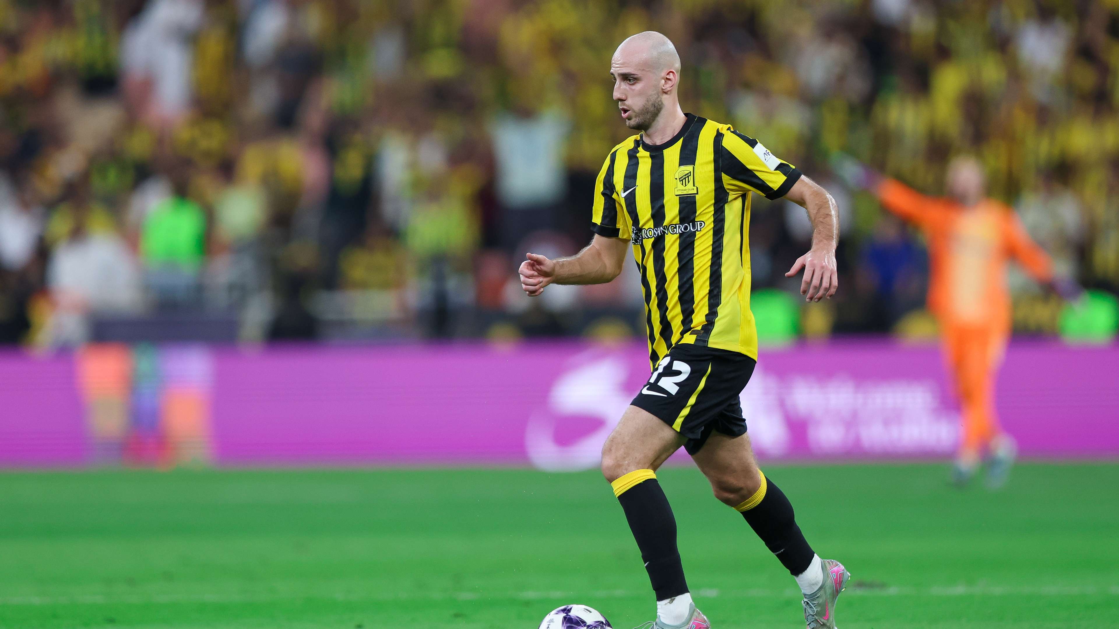Al-Ittihad Pursues Fares Abdi Left-Back Deal to Replace