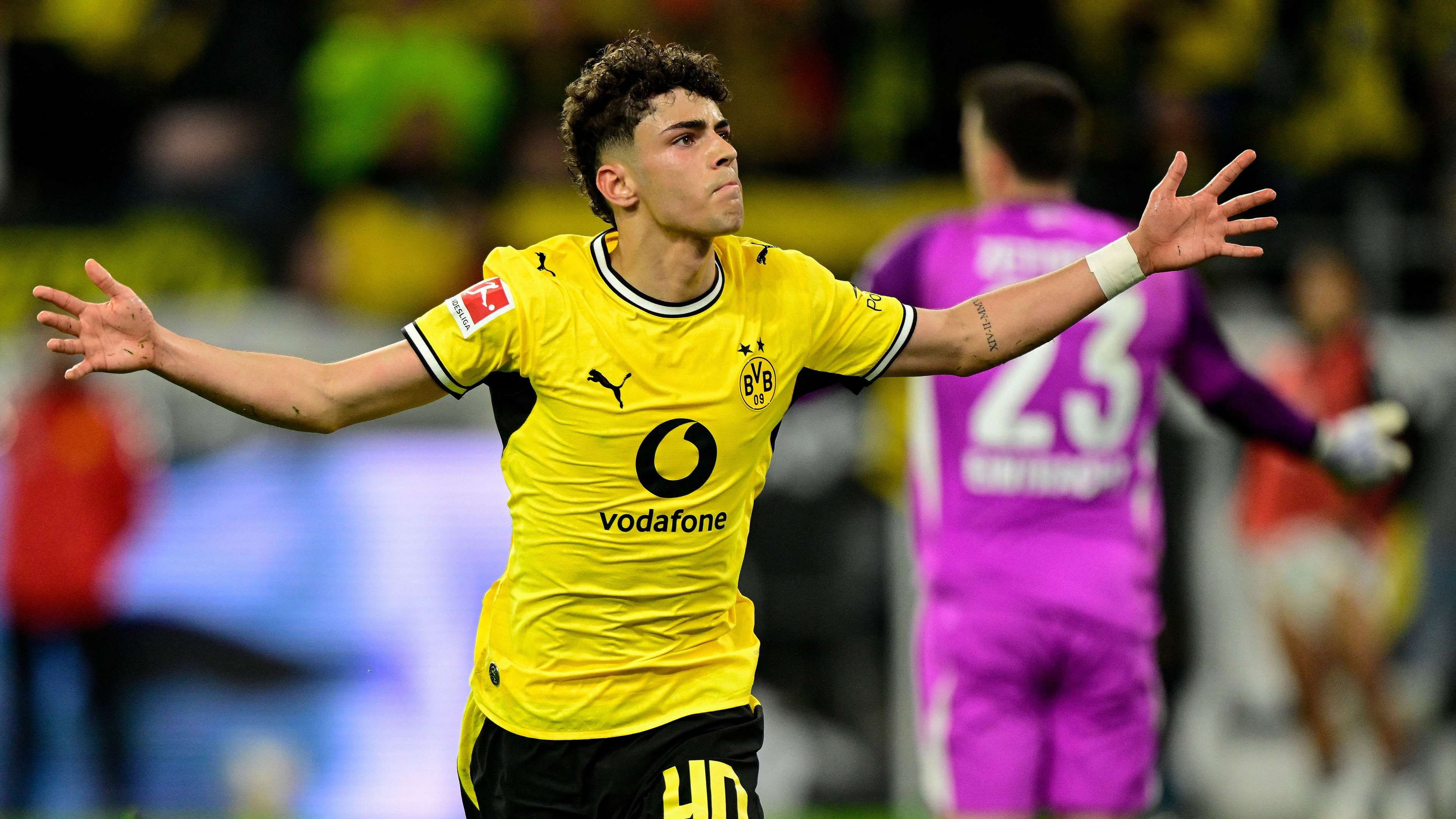 Dortmund Secure Second Place with 3-2 Win Over Frankfurt