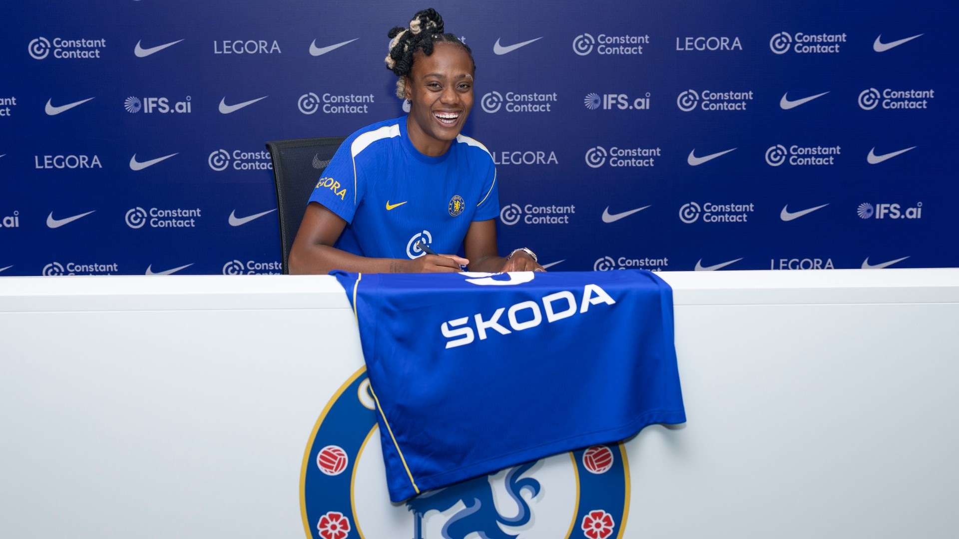 Melvine Malard Joins Chelsea from Manchester United in